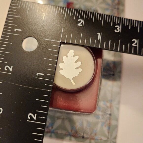 Oak Leaf Large Hole Punch Emagination paper Scrapbook Tree - Picture 5 of 6